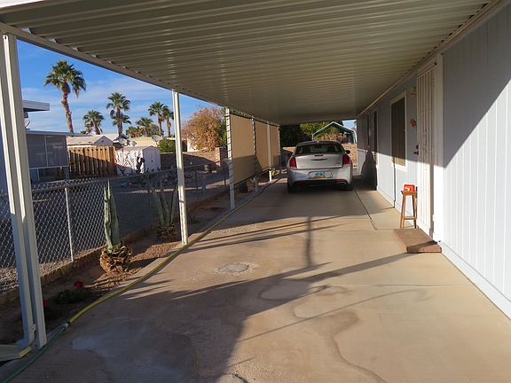 3rd image of 13584 E 47th St
