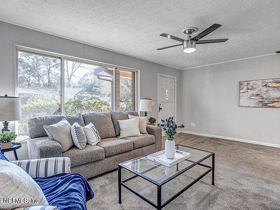 5th image of 7935 LIMOGES Drive S