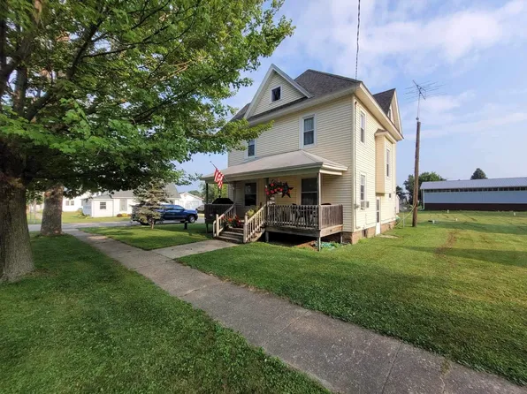 W6468 E Oak St, Dalton, WI 53926