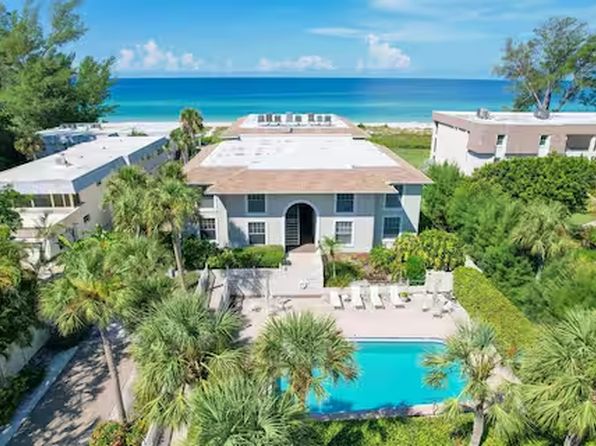 5201 Gulf Of Mexico Dr