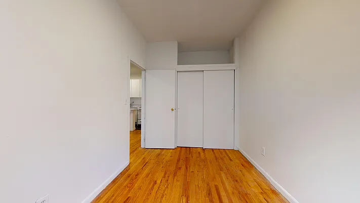 Rented by Bond New York | media 15