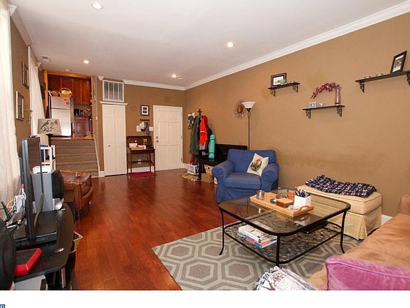 2nd image of 1705 Wallace St APT 201