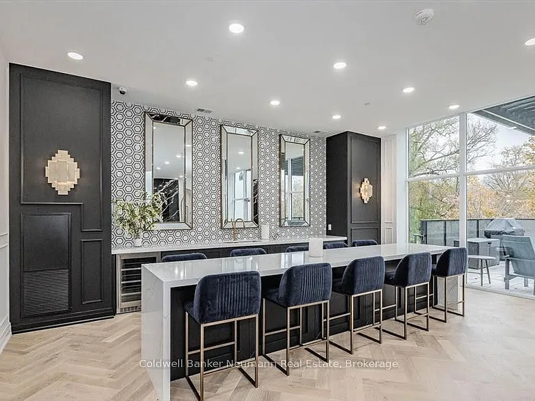 71 Wyndham St S #907 — Photo 5