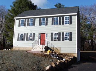 162 Center St, Ashburnham, MA 01430