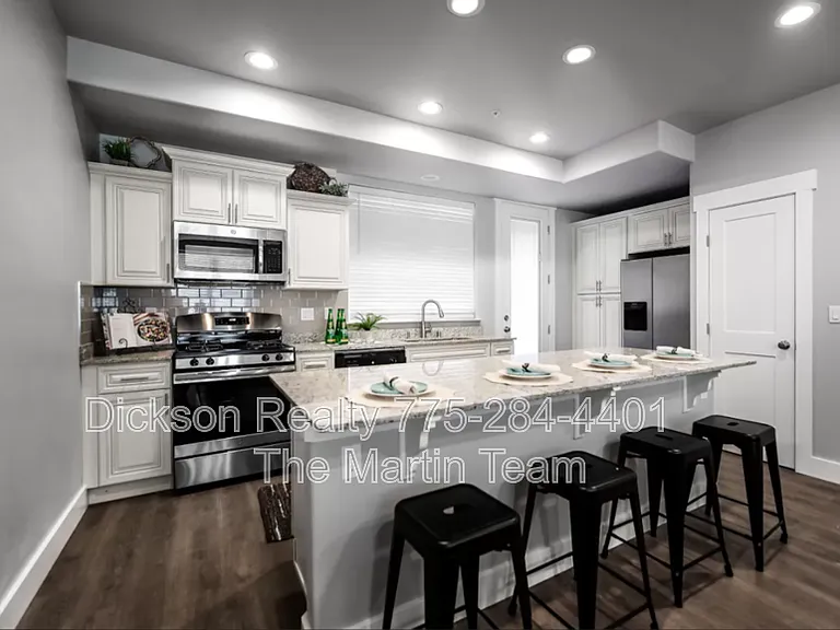 740 Bluffs Ct #103 — Photo 4