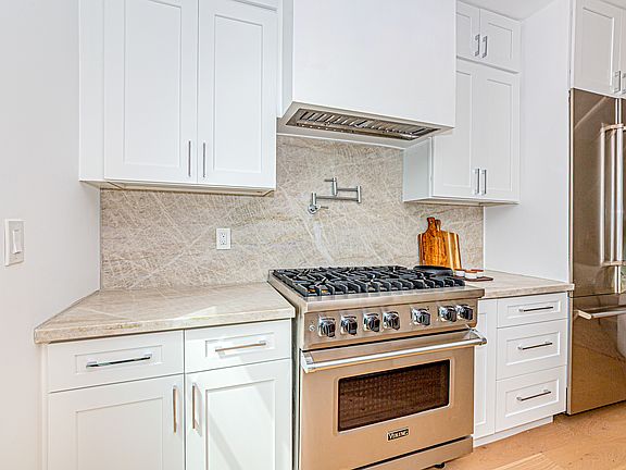 3rd image of 3803 Berryman Ave