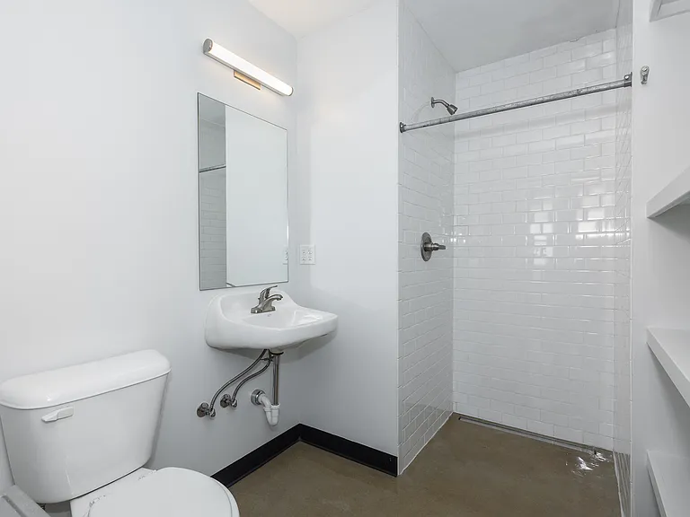 3033 N Downing St — Photo 39
