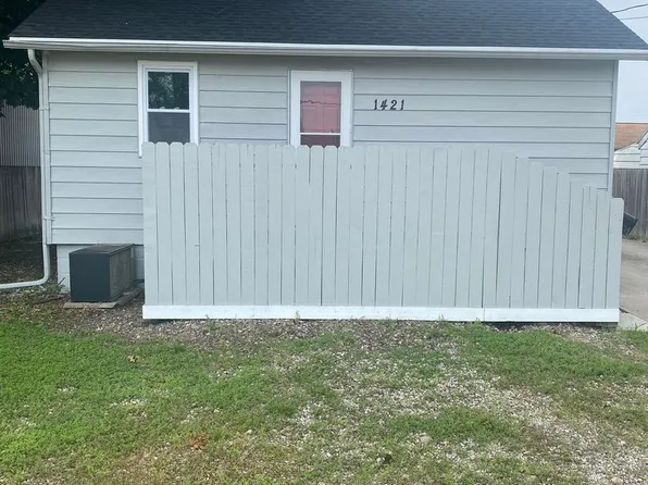 1421 E Madison Ave, Des Moines, IA 50313
