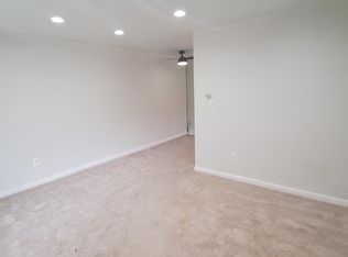 3195 S Commerce Rd APT 3, Wolverine Lake, MI 48390