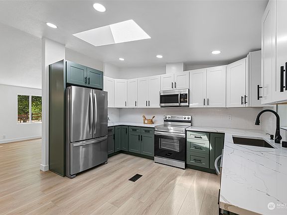 5th image of 1205 & 1203 342nd Street E