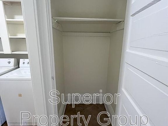 4th image of 106 W Stroud St Unit 1