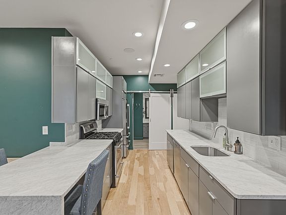 3rd image of 186 Paris St #1