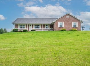 13584 Orrville St NW, North Lawrence, OH 44666