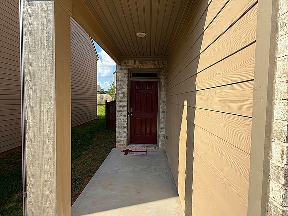 3rd image of 1931 Stanton Way
