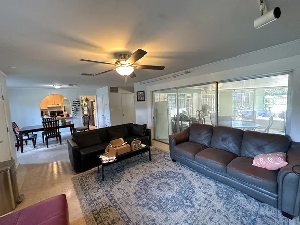 529 NW 19th St, Gainesville, FL 32603
