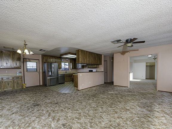 2nd image of 219 W Church Ave