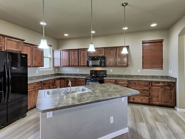 440 Cholla Dr — Photo 6