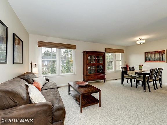 3rd image of 3168 Borge St