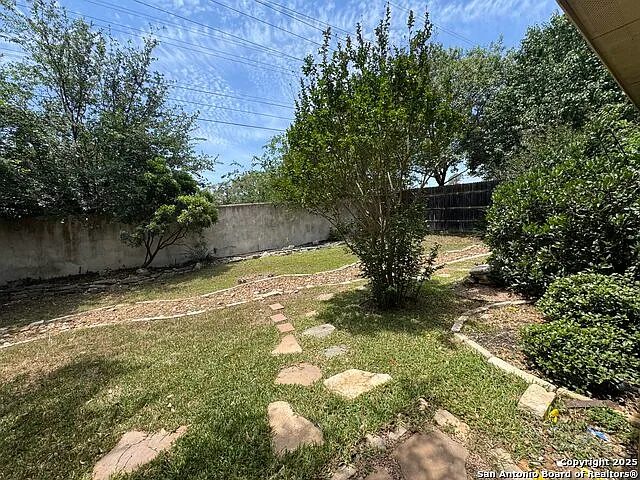 20502 Wild Springs Dr — Photo 29