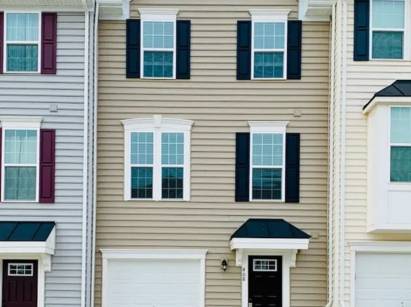 408 Streamview Dr, Fredericksburg, VA 22405