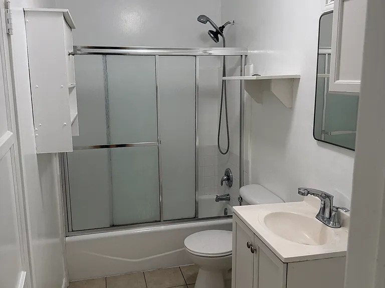 329 N Chapel Ave #B — Photo 5