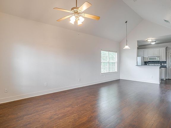 4th image of 2807 Wayside Ave
