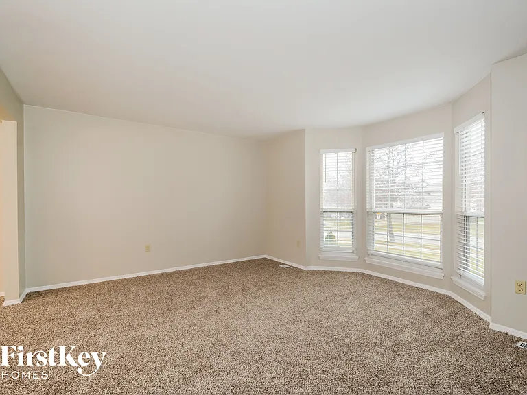 16706 Babler View Dr — Photo 2