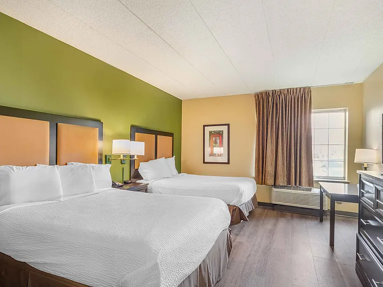 Studio Suite - 2 Queen Beds