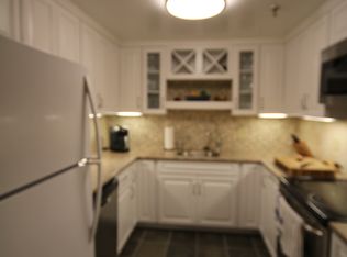 390 Commonwealth Ave #8, Boston, MA 02215