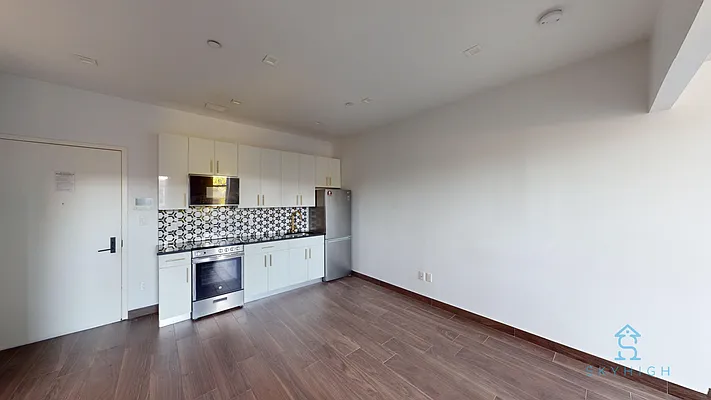 Rented by Skyhigh Realty NYC LLC | media 1