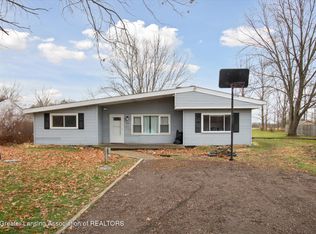 932 N College Rd, Mason, MI 48854