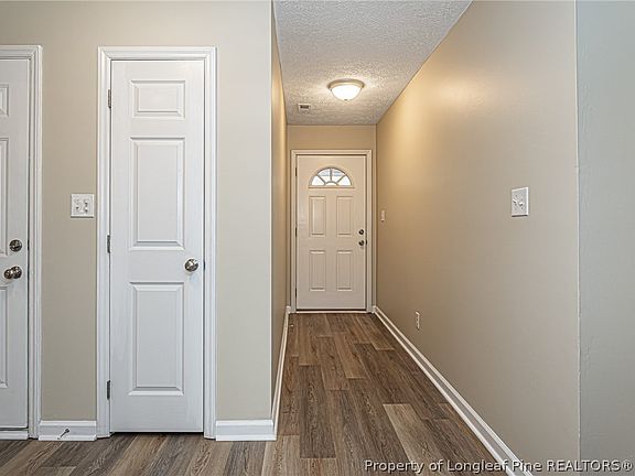 4th image of 421 Riverwind Dr