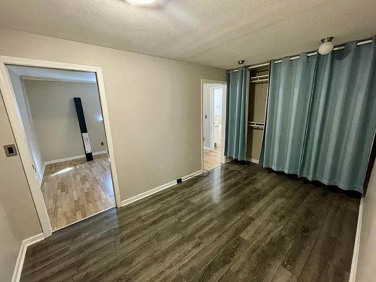 2920 Pearl St #FRONT — Photo 11