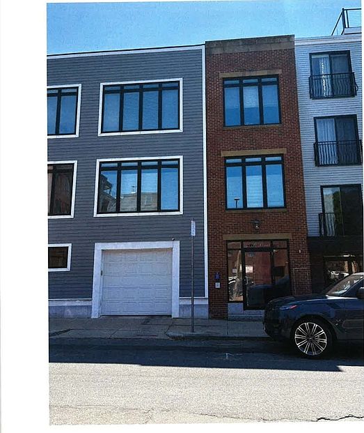 1st image of 115 B St Unit 5