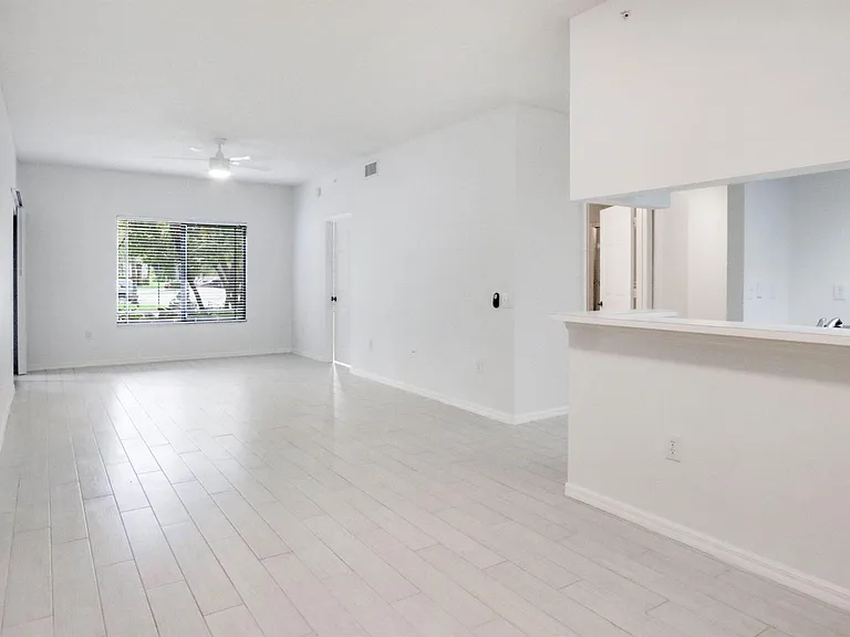2916 Tuscany Ct #106 — Photo 3