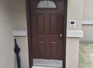 5941 Linden St #1, Flushing, NY 11385