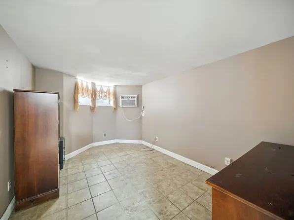 224 48th Street image 18 of 25