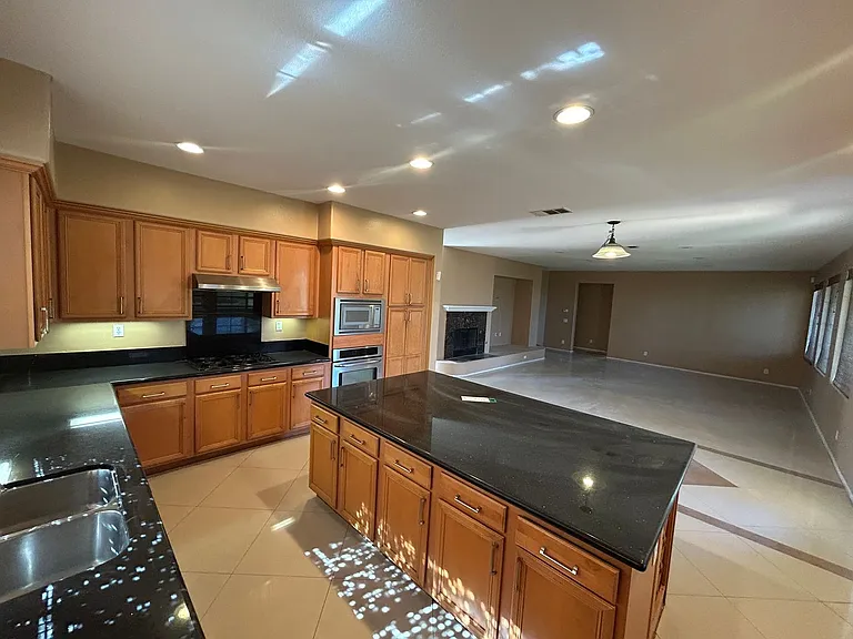 5867 Jackson Pl — Photo 9