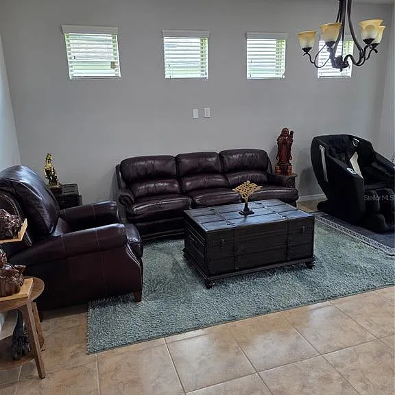 576 Cantabria Dr — Photo 10