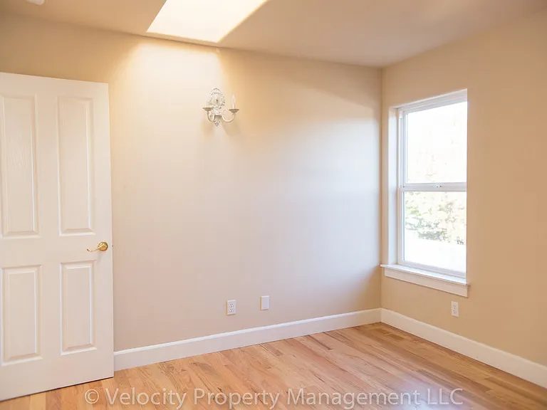 2954 NE Red Oak Dr — Photo 10