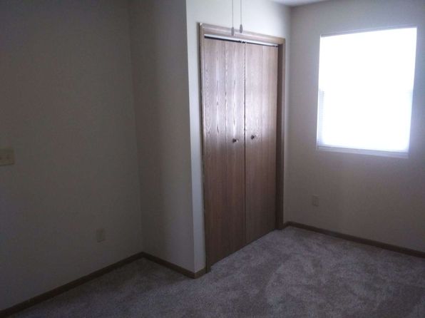 207 N Elm St #211