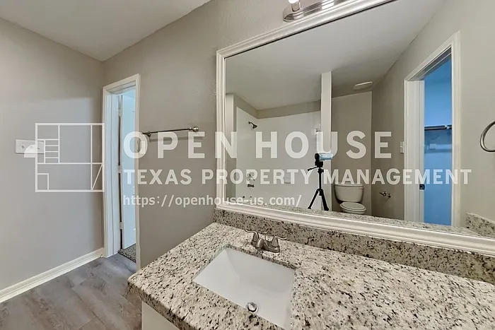 3719 Bridgebluff Ln — Photo 9