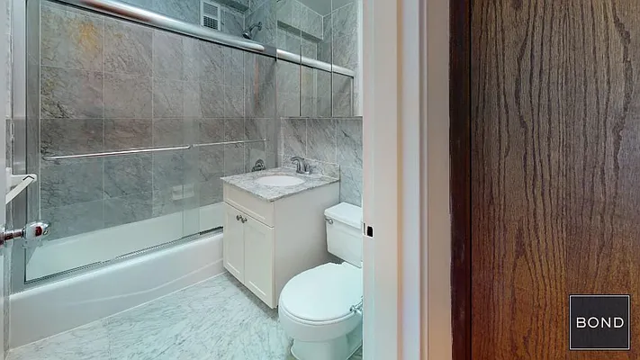 Rented by Bond New York | media 11