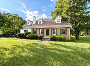 302 Rolling Acres Dr, White House, TN 37188