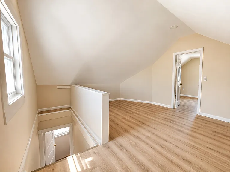 120 Fenner Ave #2 — Photo 17