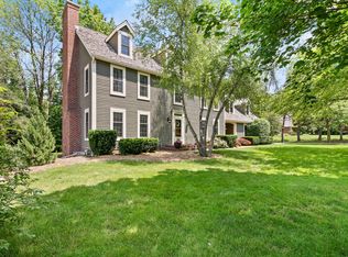 20860 Saxon Ct, Brookfield, WI 53045