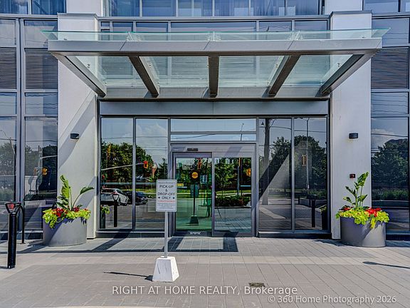 2nd image of 202 Burnhamthorpe Rd E #505