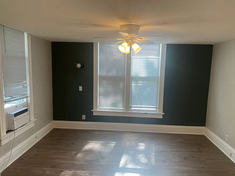 1122 S 32nd St #3 — Photo 7