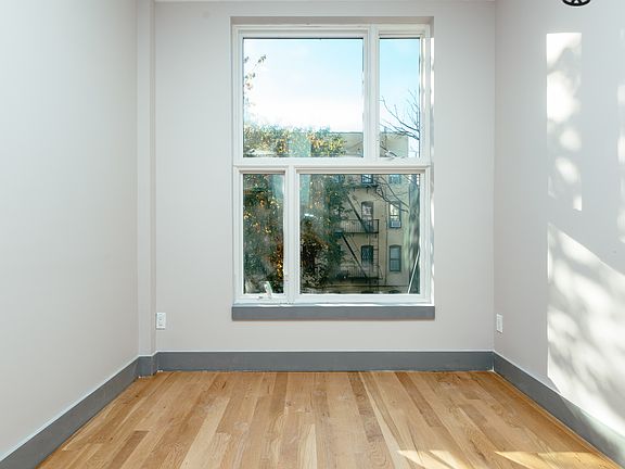 4th image of 830 Flatbush Ave #7B