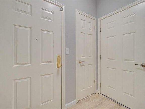 4th image of 334 Dunsmuir Ter Unit 2